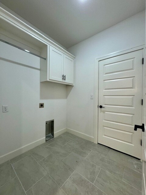 Building Photo - 5 Stoneleigh Ln