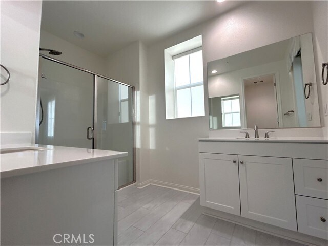 Building Photo - 16134 Paddock Ave