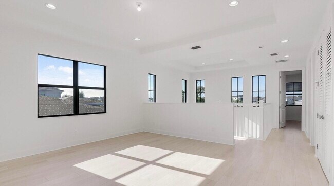 Building Photo - 13174 Artisan Cir