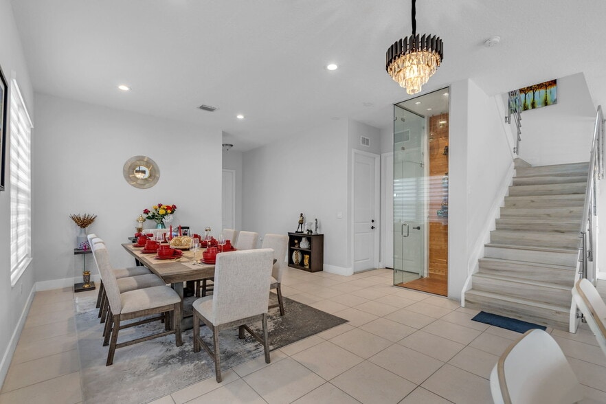 Building Photo - 3332 W 95th Ter