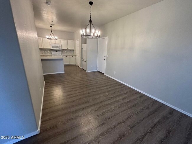 Building Photo - 1629 Avenida Rio Verde
