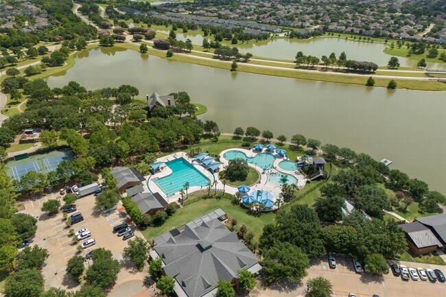 Building Photo - 15002 Bushy Bluestem Ct