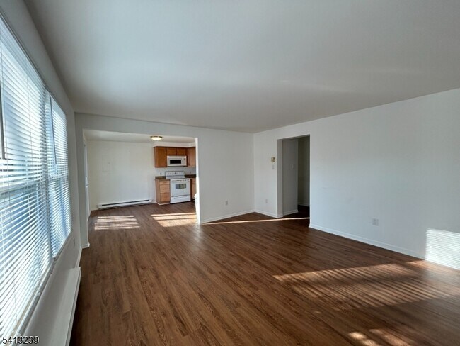 Building Photo - 3 Prospect St