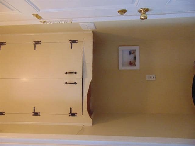 Building Photo - 2114 E Park Row Dr