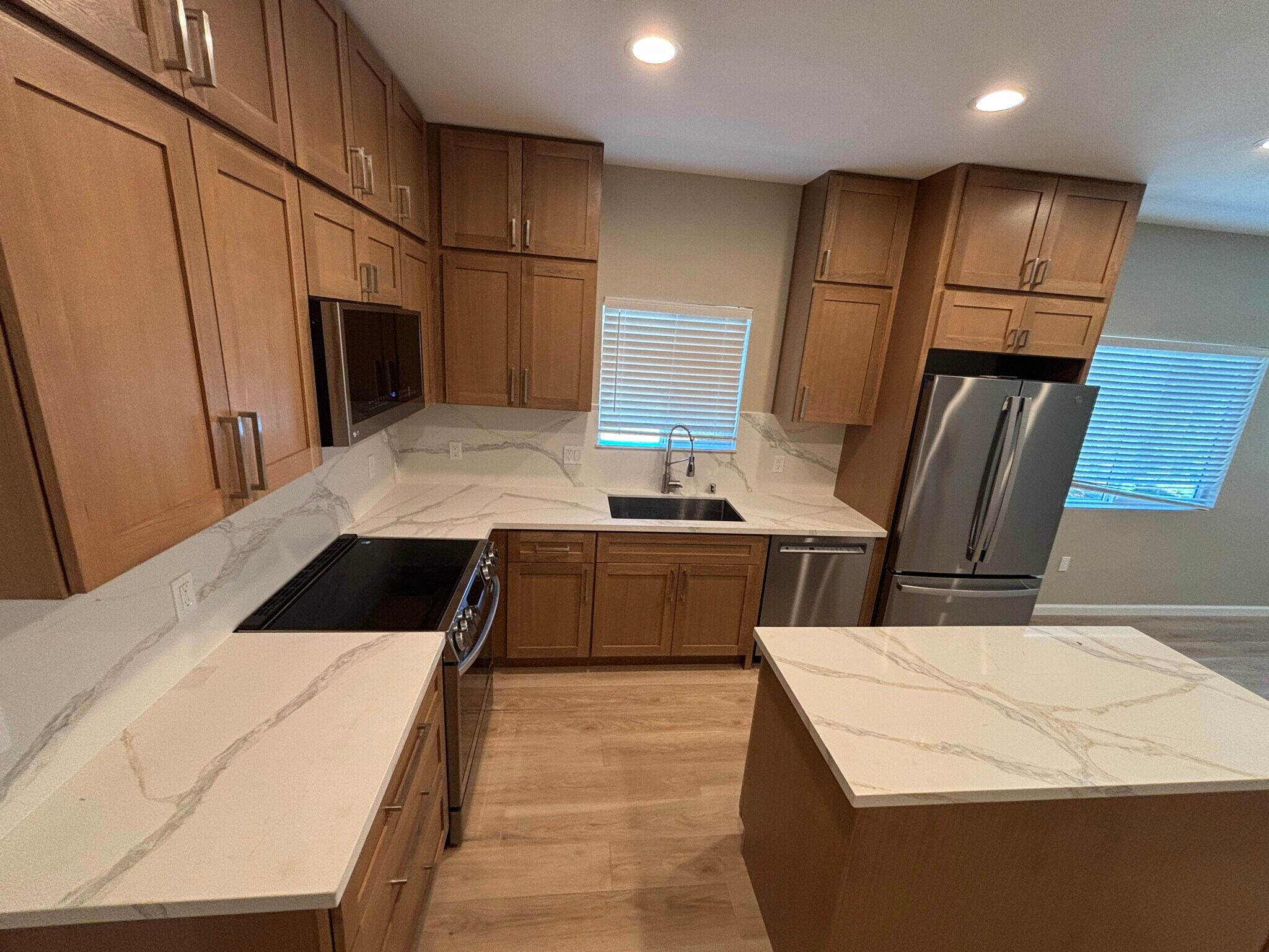 Building Photo - 4112 Pepper Dr