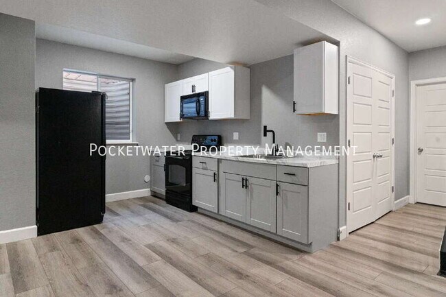 Building Photo - 5019 Thistle Dr