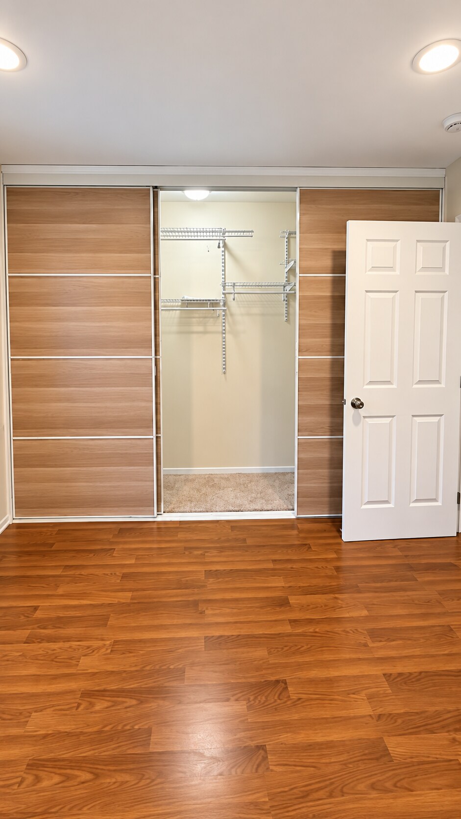 Building Photo - 306 Russet Way