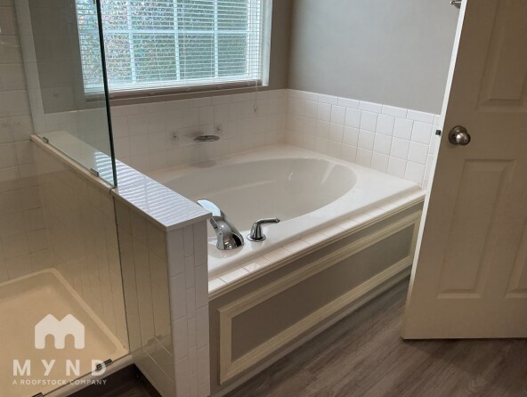 Building Photo - 11629 Lone Pine Cir