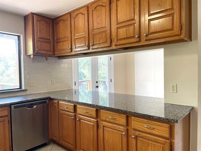Building Photo - 9005 Scottish Pastures Dr