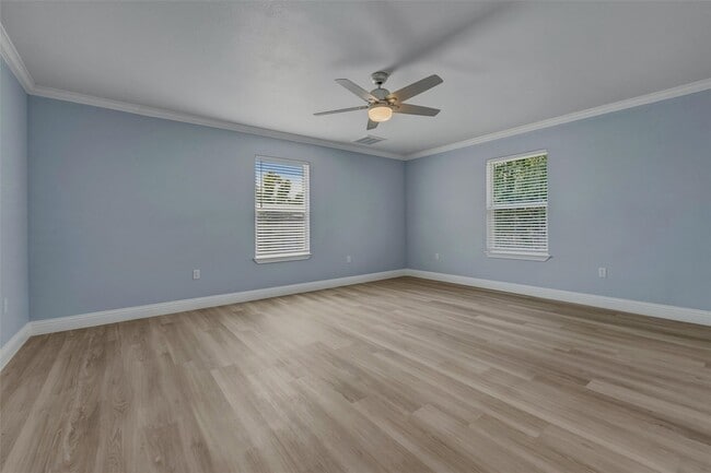 Building Photo - 324 Hillcroft Rd