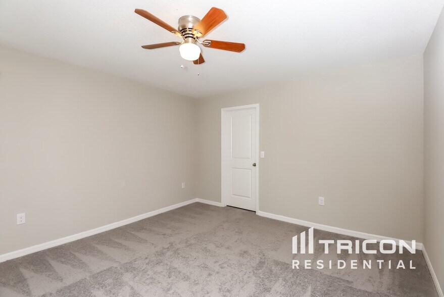 Building Photo - 12737 Lemon Pepper Dr