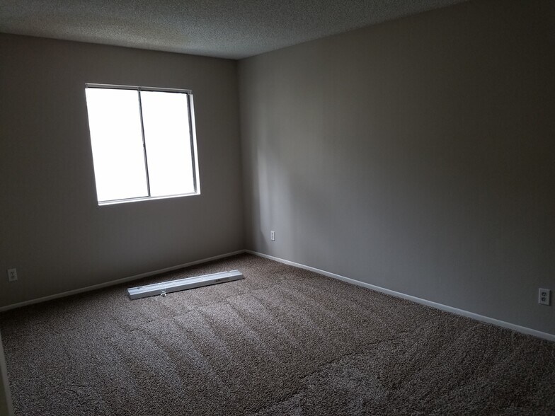 Master Bedroom - 18804 Mandan St
