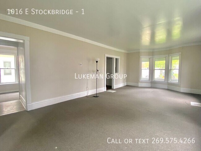 Building Photo - 1016 E Stockbridge-1