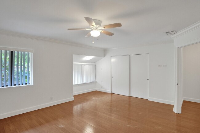 Building Photo - 1330 NW 13th St