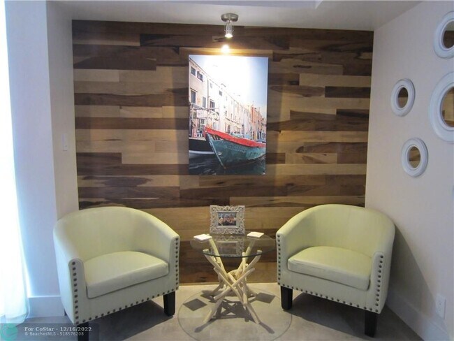 Building Photo - 1370 S Ocean Blvd