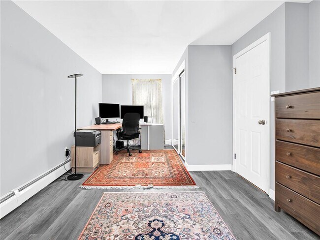 Building Photo - 32 Hamlin Ave