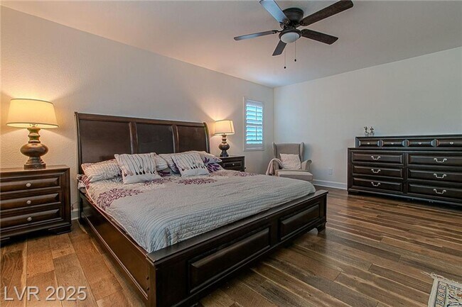 Building Photo - BEAUTIFUL 2 STORY 5 BEDROOM 4 FULL BATHROO...