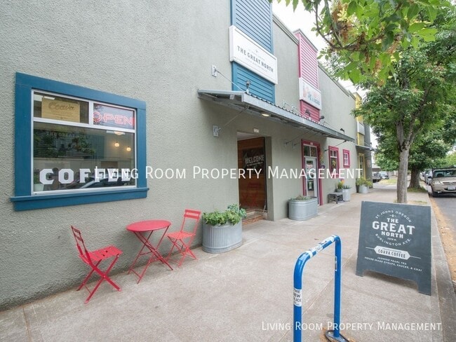 Building Photo - 8607 N Leonard St