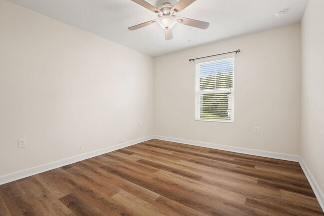 Building Photo - Gorgeous Single Family home in East Durham: Available Now