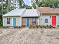 Building Photo - 948 S Lipona Rd