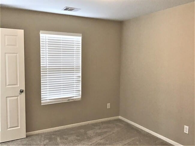 Building Photo - 16843 Blackberry Lily Ln