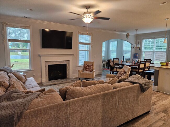Building Photo - Beautiful 4 bedroom, 2.5 Bath unfurnished home located in Songbird Landing Community - Hampstead