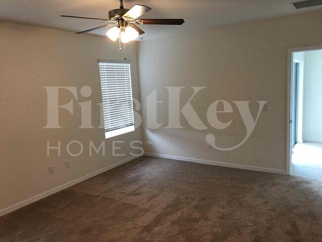 Building Photo - 217 NW 9th St