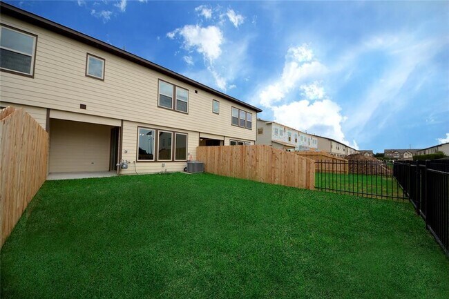 Building Photo - 3332 Rainflower Springs Ln