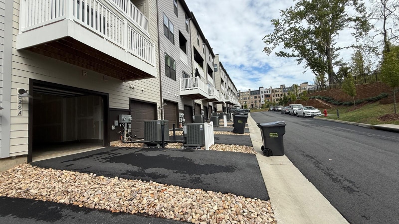 Building Photo - 628 Noush Ct