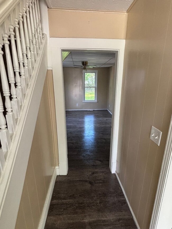 Building Photo - SECTION 8 and EDEN ACCEPTED!! A fully spacious renovated 4-bedroom-1 bathroom Home!