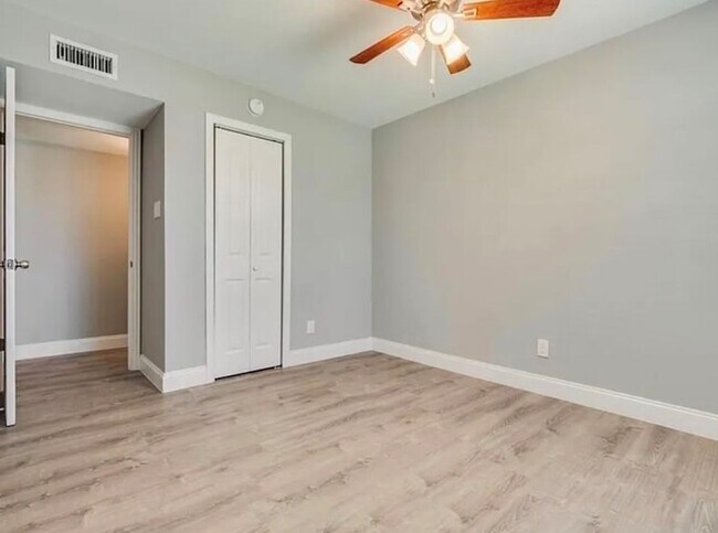 Building Photo - 6529 Chalk Ct
