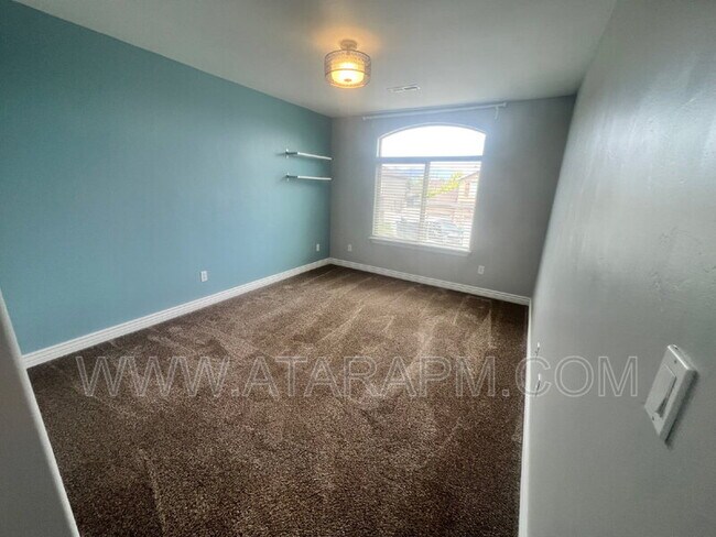 Building Photo - 13571 S Buckeye View Way