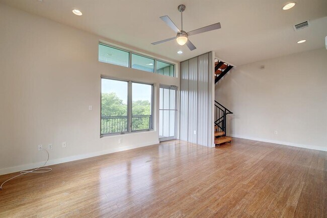 Building Photo - 5312 Agatha Cir
