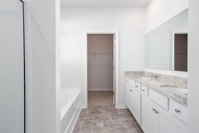 Building Photo - 61 Grv Spgs Ct