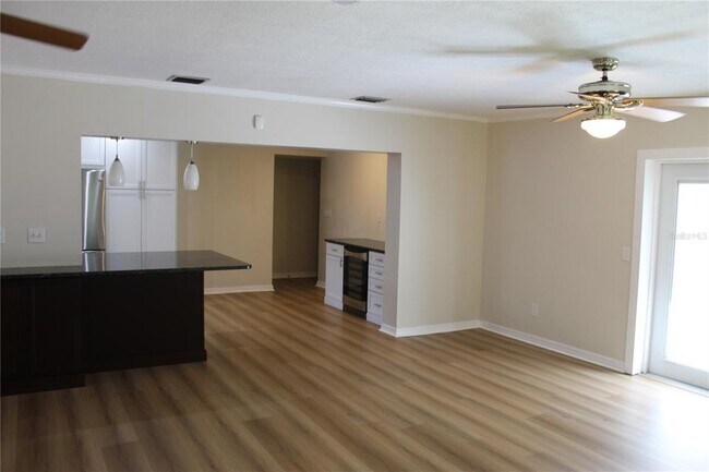 Building Photo - 4506 W Leona St