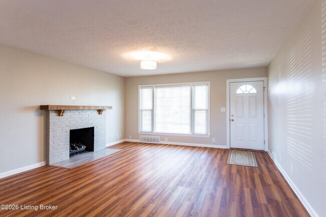 Building Photo - 18 Cardwell Way