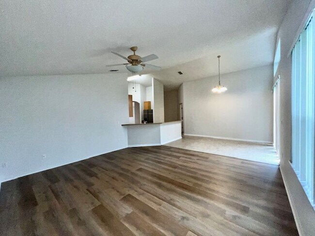 Building Photo - 4119 Coralbrooke Grove