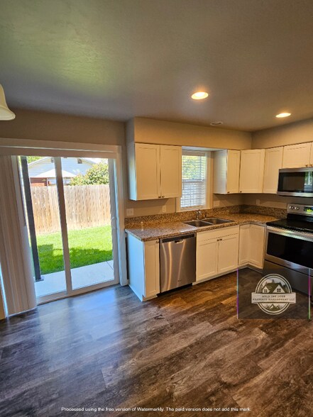 Building Photo - 139 Rivers Edge Ct