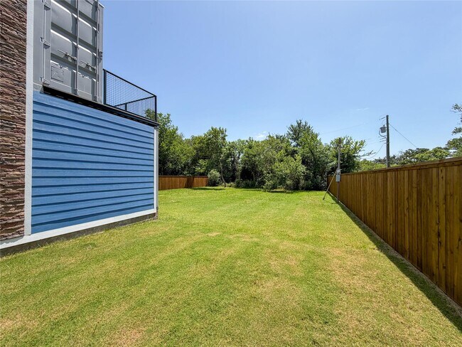 Building Photo - 1224 Kennie Dr