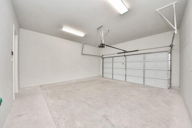 Building Photo - 2319 Silva Park Ln