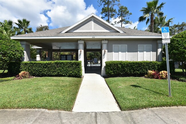 Building Photo - Winter Springs 3br 2.5ba townhouse in GATE...