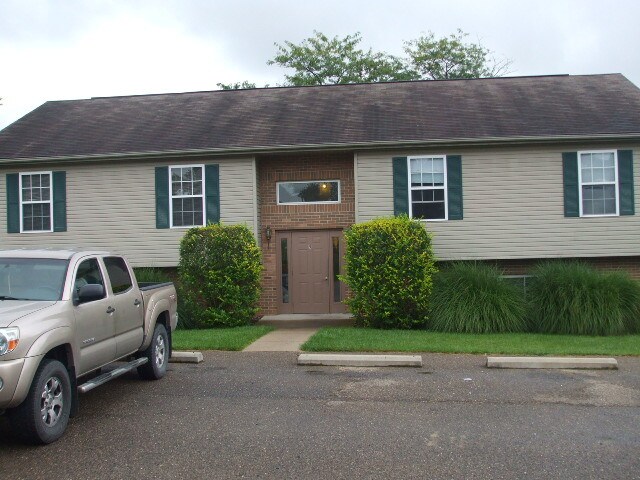 Building Photo - 5 N Montague Ave