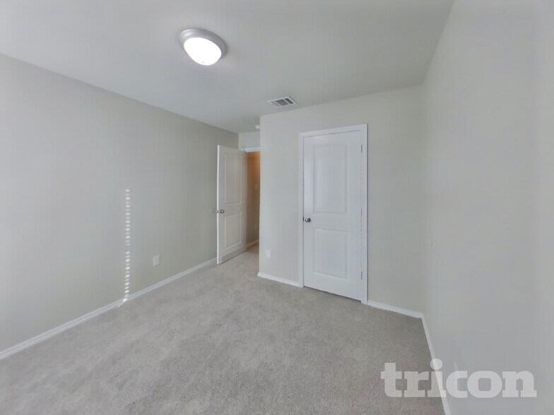 Building Photo - 13722 Dariens Path