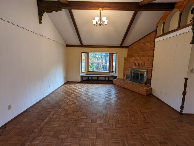 Main floor living room - 1119 Nevada St