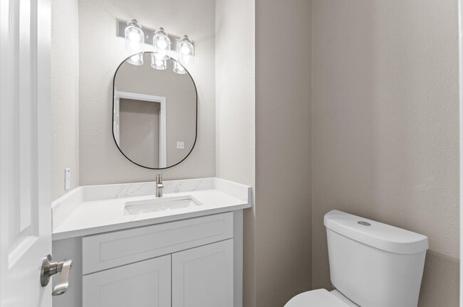 Building Photo - 15306 Goodman St