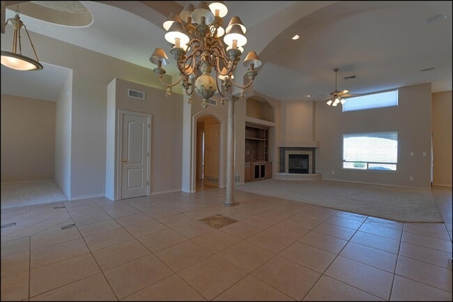 Building Photo - 1435 Cloud Ridge Dr