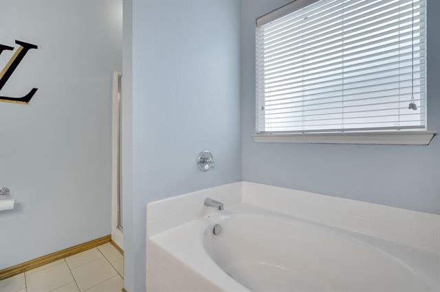 Building Photo - 104 Harvest Hill Ln