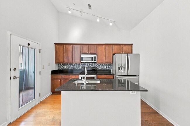 Building Photo - 160 N Wall St