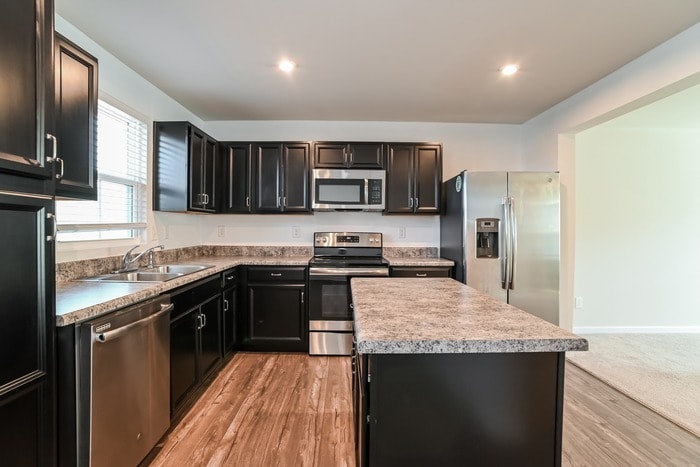 Building Photo - 804 Renee Ave