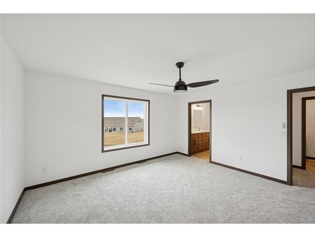 Building Photo - 18061 Walnut Circle